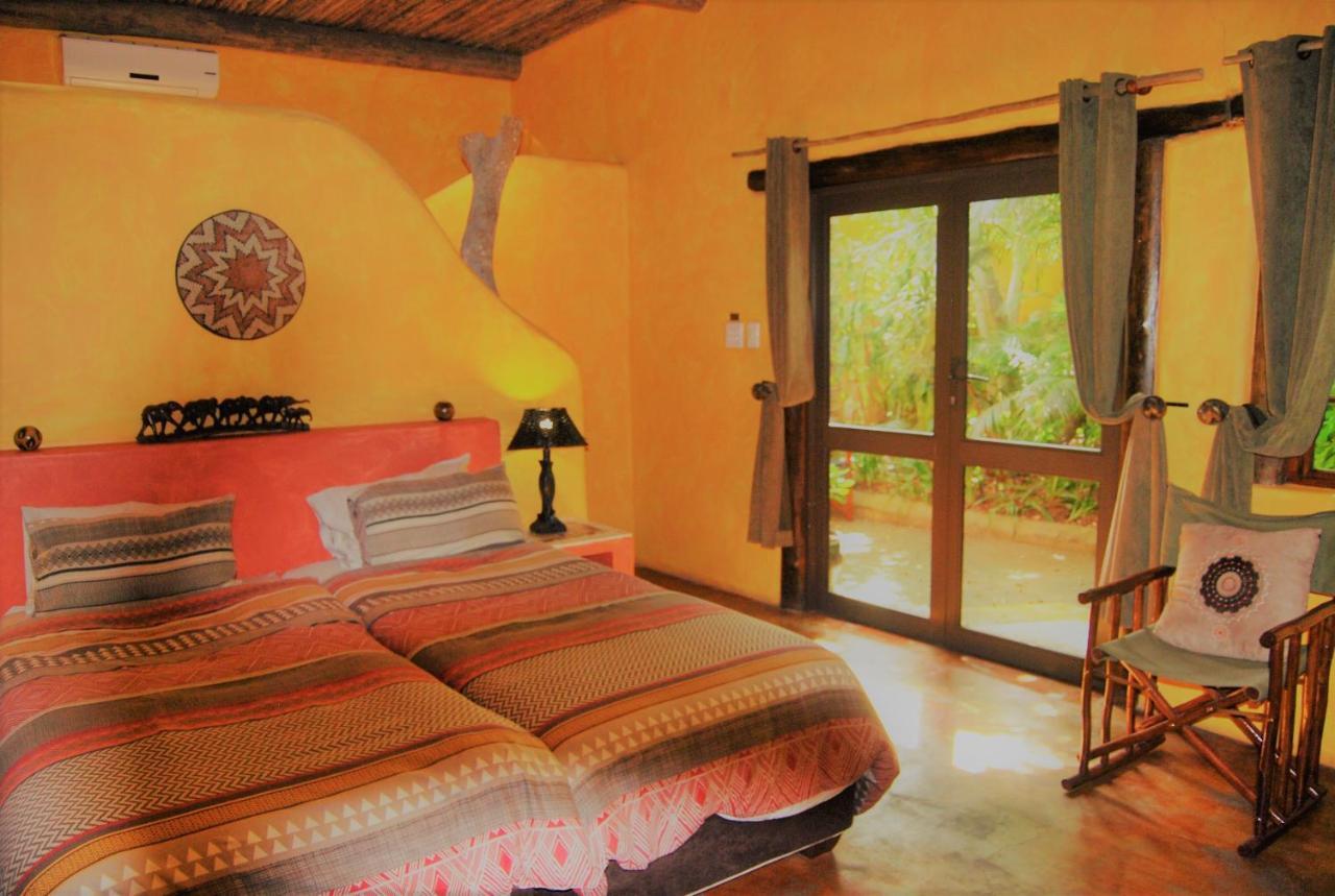 ホテル Kwalucia Private Safari Retreat Saint Lucia Estuary エクステリア 写真